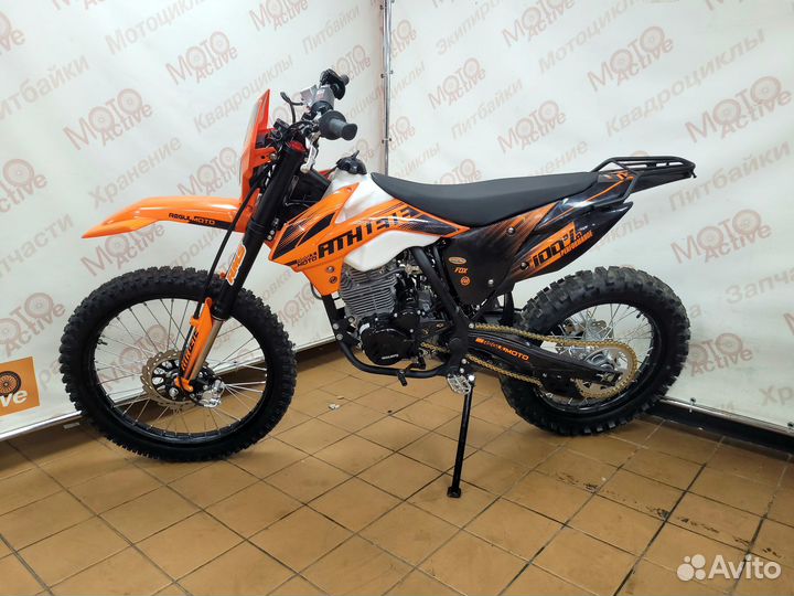 Мотоцикл Regulmoto Athlete 300 21/18 с птс