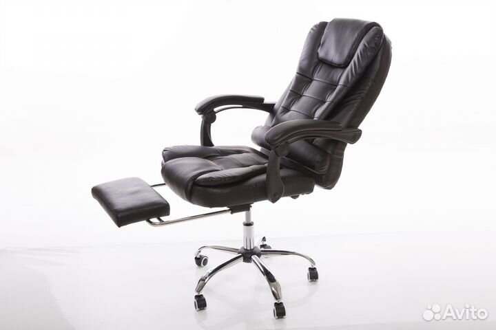 Офисное кресло черное