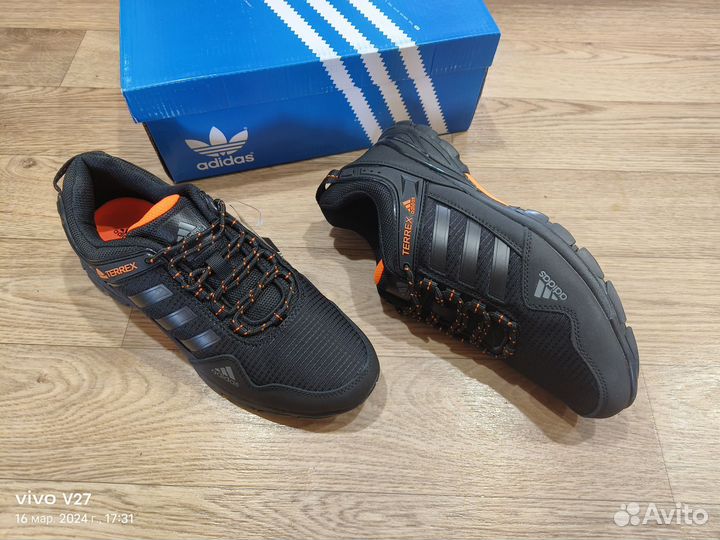 Кроссовки мужские новые Adidas terrex весенние