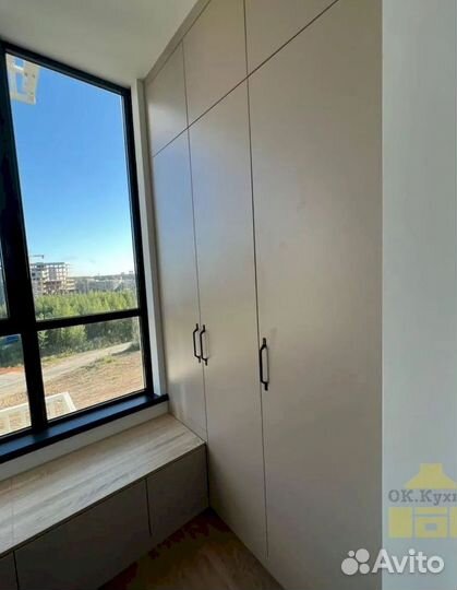 Черный шкаф