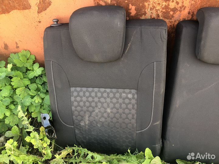 Спинка заднего сиденья Renault Logan 2
