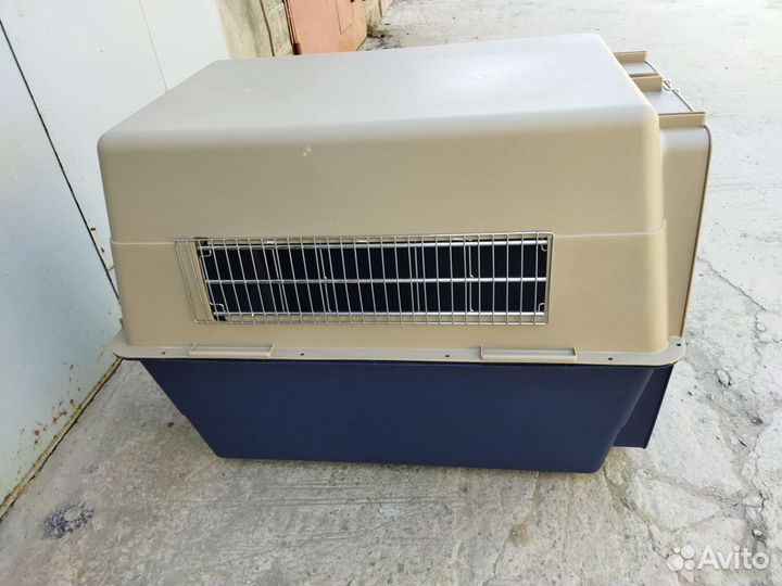 Бокс для перевозки собак