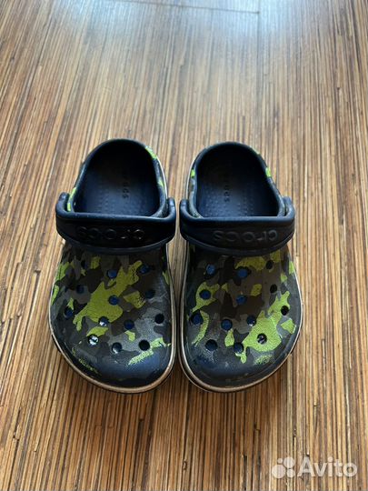 Сандалии crocs c8