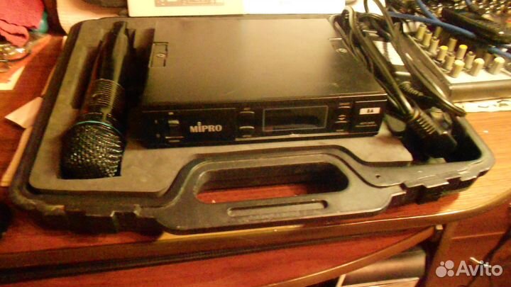 Радиосистемы для концертов (профессиональная)