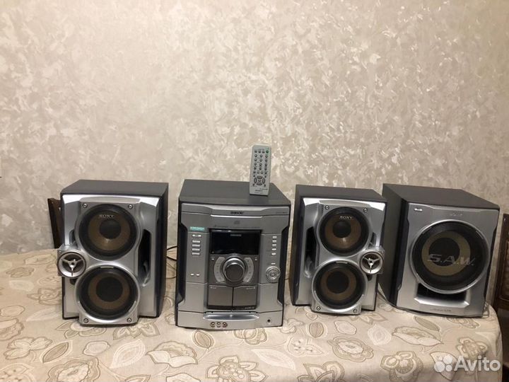 Музыкальный центр Sony