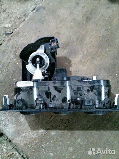 Блок управления печкой Киа Рио 3