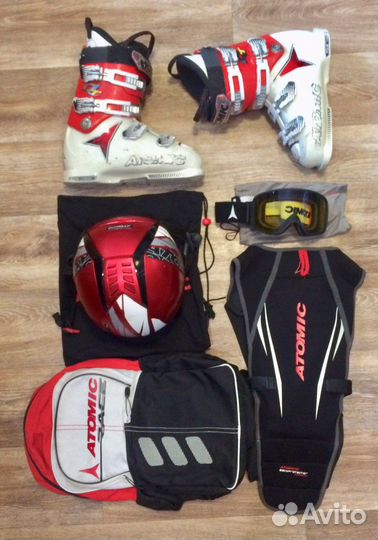 Atomic шлем, ботинки, рюкзак. Куртка rossignol