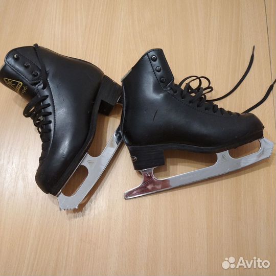 Фигурные коньки jackson freestyle