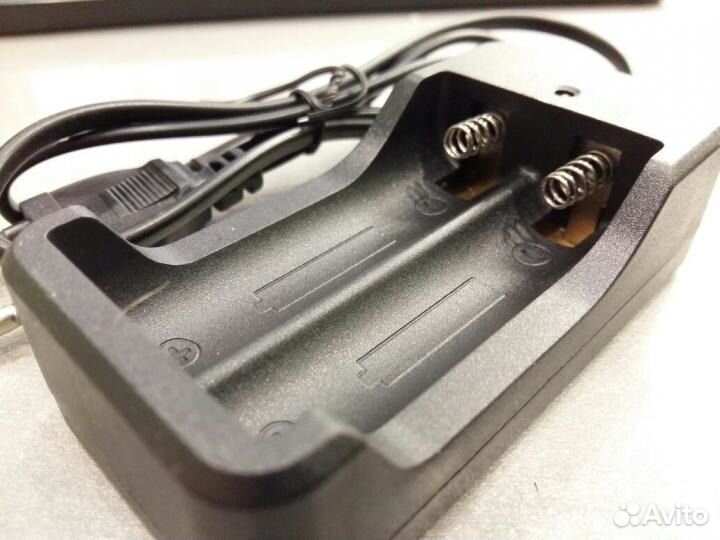 Сетевое Зарядное для Аккумуляторов 18650 (х2шт)