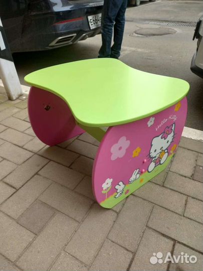 Детский столик