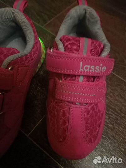 Светящиеся кроссовки для девочки Lassie