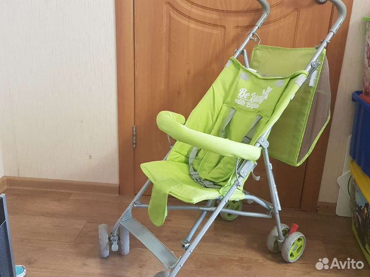 Прогулочная коляска трость