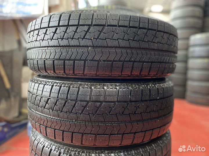 Bridgestone Blizzak VRX 205/60 R16 92S