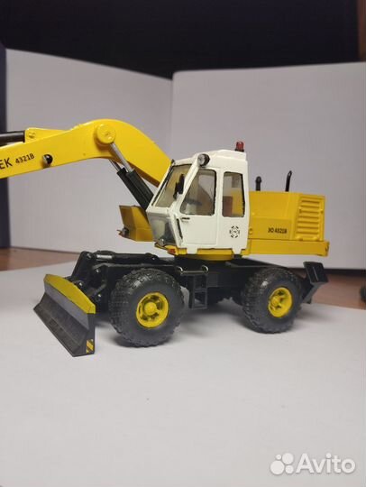 Модель экскаватора атек эо-4321в
