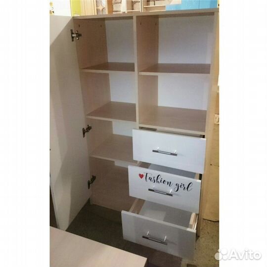 Комплект мебели для детской и подростковой комнаты