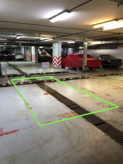 Машиноместо, 13 м²