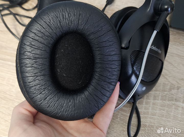 Наушники проводные с микрофоном Defender