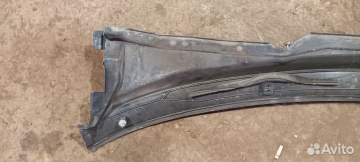 Жабо Nissan Almera N16