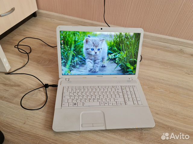 Хороший Ноутбук Toshiba 17.3 объявление продам
