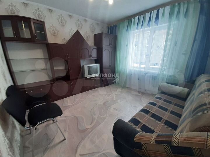 2-к. квартира, 37 м², 1/3 эт.