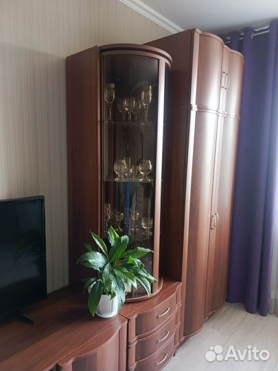 Стенка в гостиную