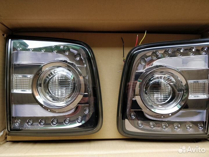 Задние фонари Nissan Patrol Y62 2010-14г