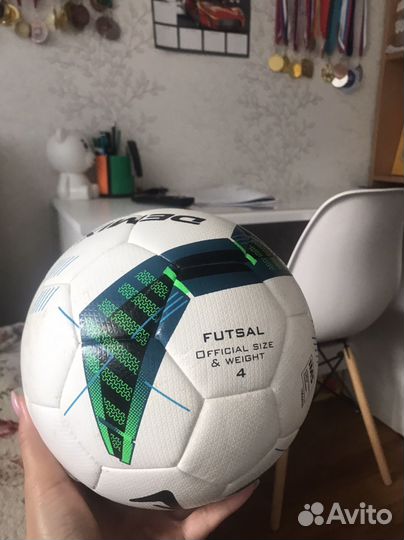 Футбольный мяч Demix 4