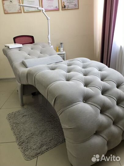 Кушетка для наращивания ресниц