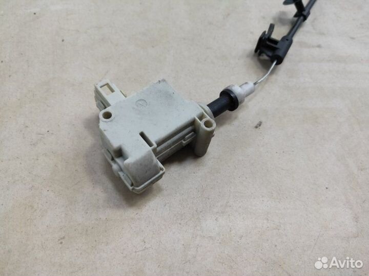 Электропривод замка багажника Opel Astra H Twin