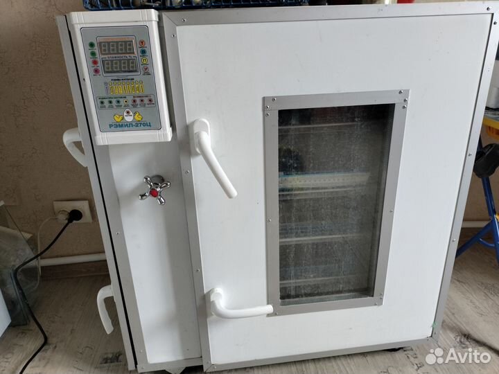 Инкубатор Рэмил Ц270