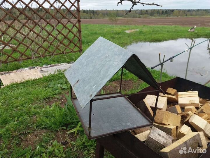 Кормушка металлич