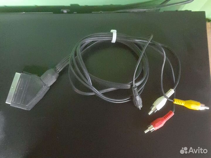 Видеомагнитофон LG - W40Y