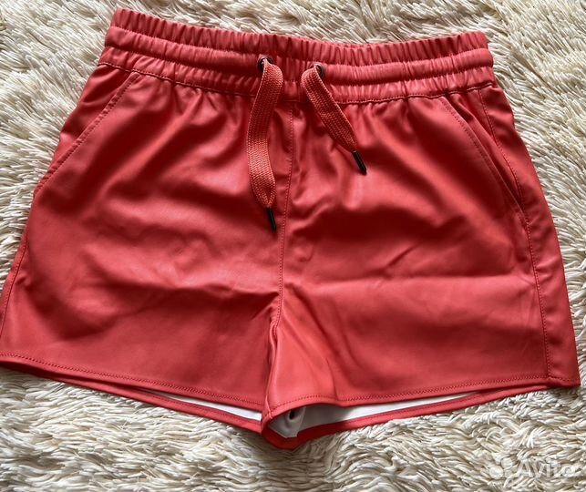 Шорты из эко кожи женские