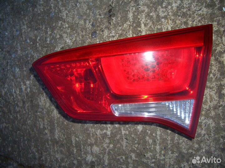 Фонарь внутренний правый Киа Рио с 15
