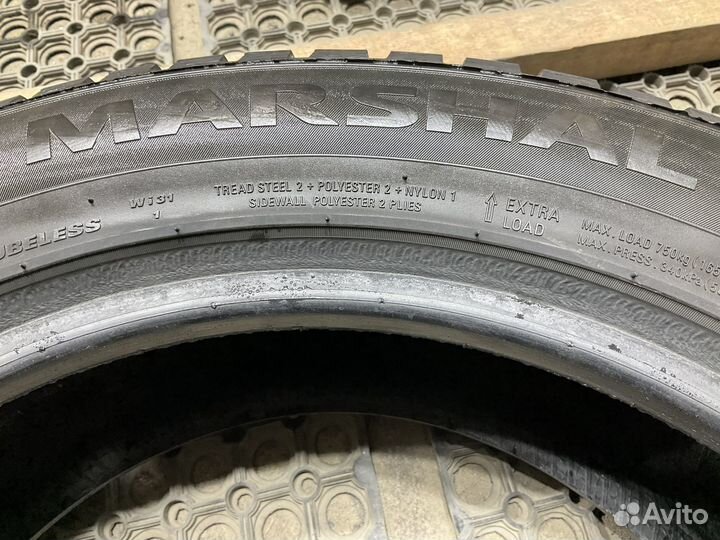 Marshal WinterCraft Ice WI31 215/55 R17