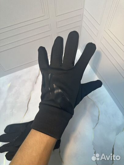 Новые перчатки Nike (Найк) Hyperwarm