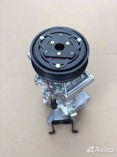 Компрессор кондиционера Renault/Nissan 926003859r