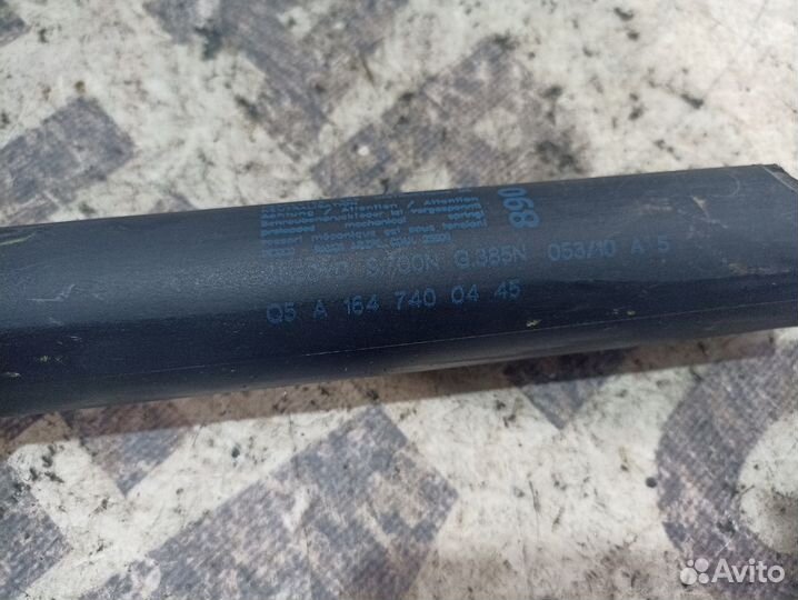 Амортизатор крышки багажника Mercedes W164