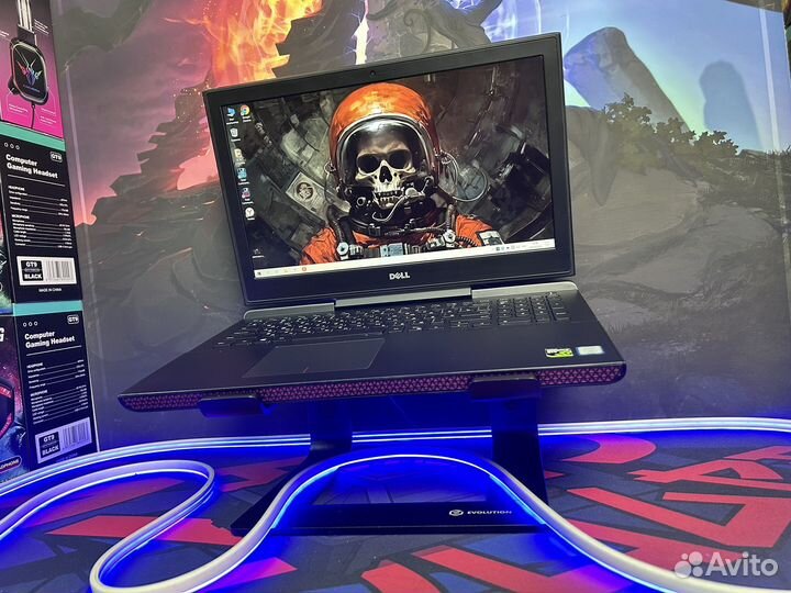 Ноутбук Dell Inspiron i7 GTX 1050Ti / 16GB озу SSD