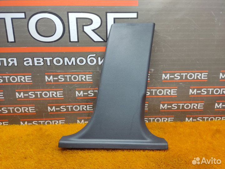 Обшивка стойки правая Audi A6 C6/4F ccea 2010