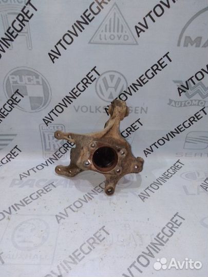 Кулак поворотный задний правый Kia Sportage 3