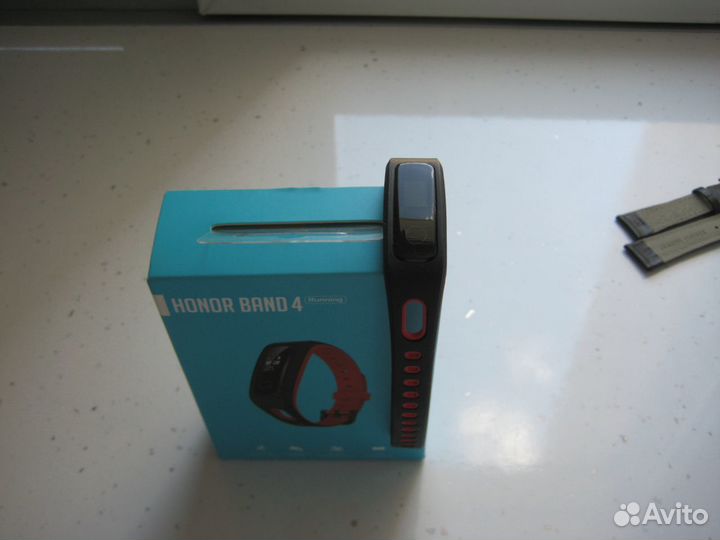 Смарт часы honor band 4