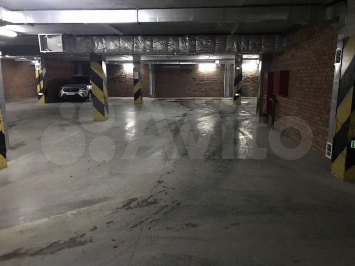 Машиноместо, 17 м²