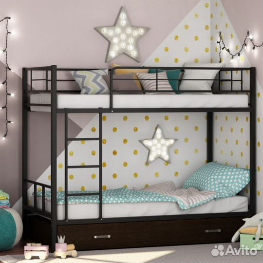 Двухъярусная детская кровать