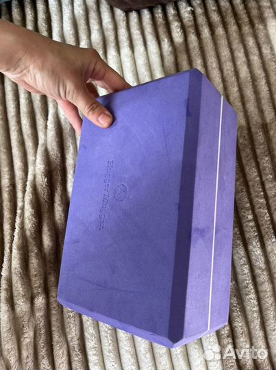 Блок для йоги hugger mugger