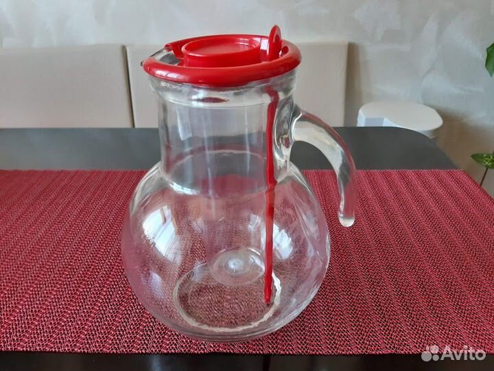 Кувшин с емкостью для льда. 2 л. Италия