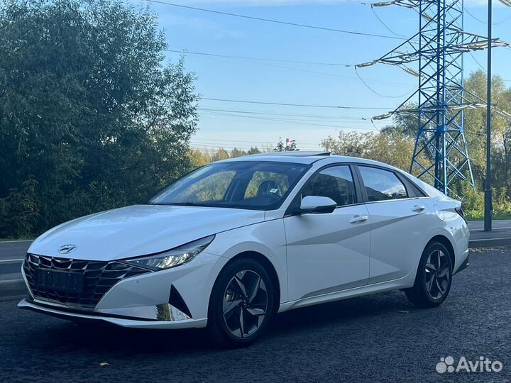 Hyundai Elantra 1.5 CVT, 2023, 100 км