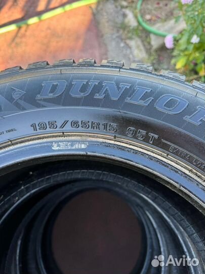 Dunlop SP Winter Ice 02 195/65 R15 95T