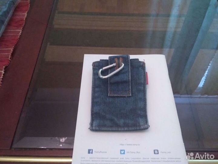 Фирменный чехол из джинсовой ткани