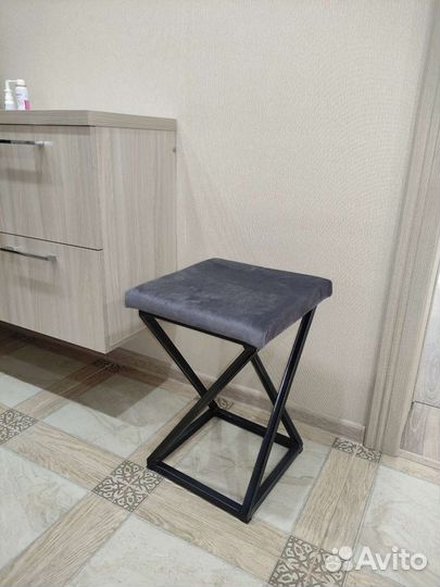 Табурет в стиле лофт